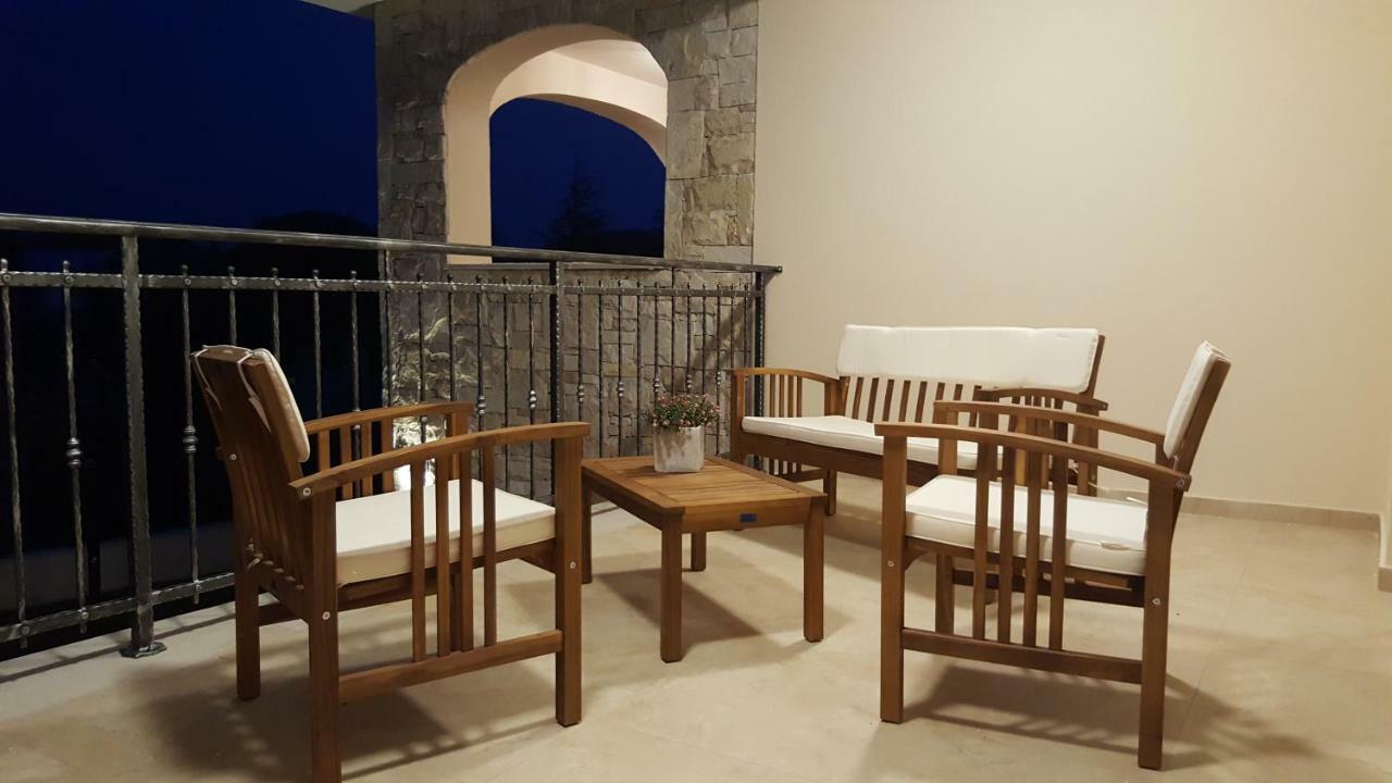 Villa Martina Pinezići Buitenkant foto